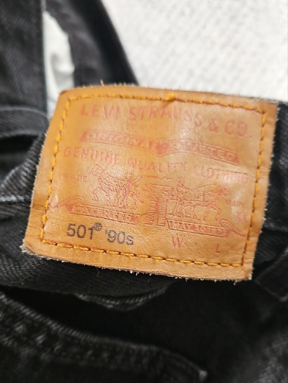 Levi's Black Straight-Leg Women's Jeans - Picture 3 of 4